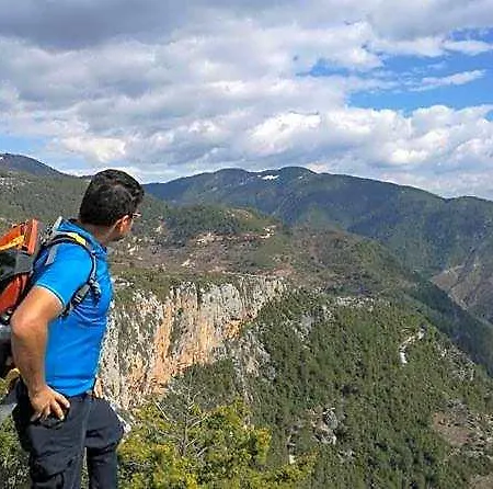 A Dreamy Luxury Two-bedroom With A Special View Of The Forest, Mountains And Sunset Hotell 4*